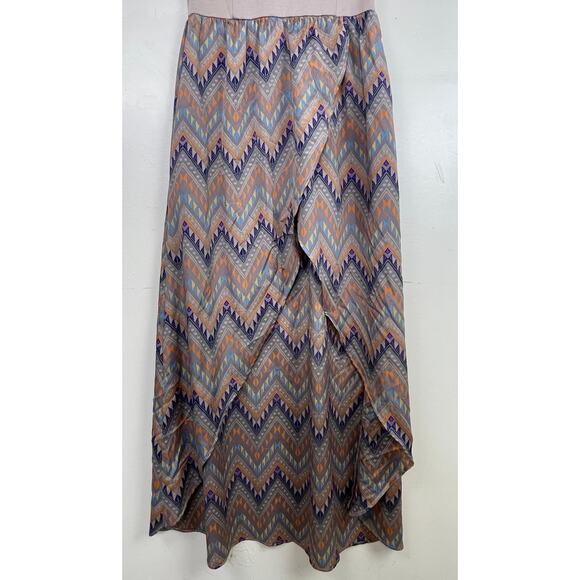 Women's Taupe and Purple Psychedelic Chevron Sleeveless Boho Dress - Picture 2 of 5